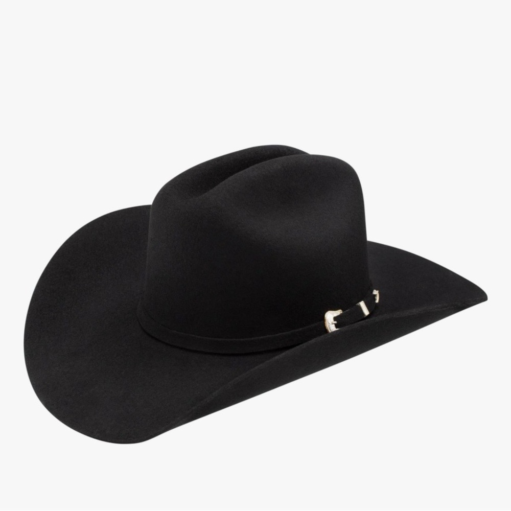 OFFERS WELCOMED
Stetson Stallion Collection. The Oak Ridge
